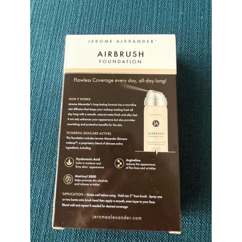 Jerome Alexander Airbrush Foundation with Brush WM Beige